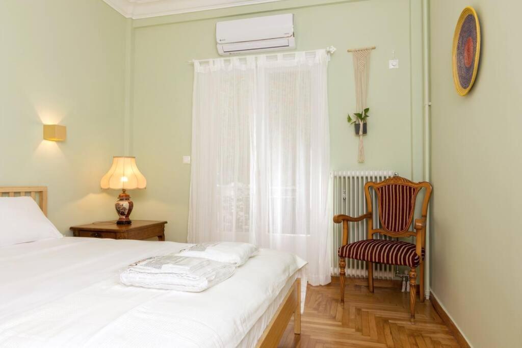 Iphigenia 2 Bedroom Retro Downtown Apartment เอเธนส์ ภายนอก รูปภาพ