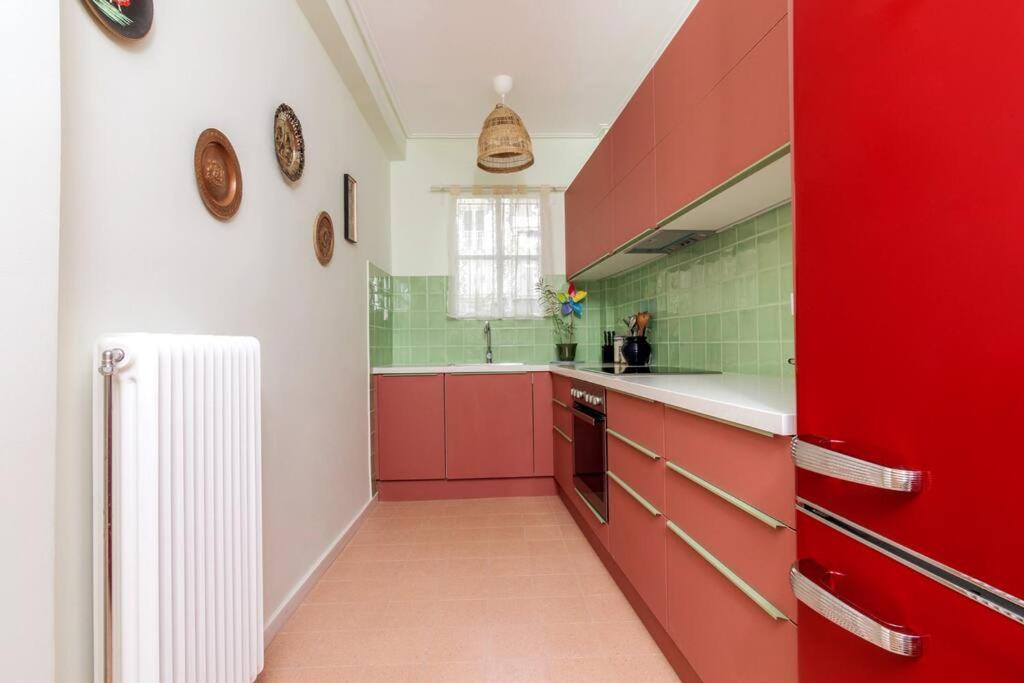 Iphigenia 2 Bedroom Retro Downtown Apartment เอเธนส์ ภายนอก รูปภาพ
